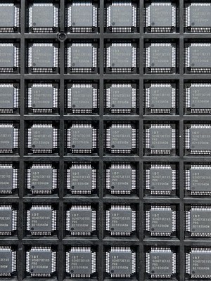 (7,99 ) 1pcs 92HD73E1X5PRGXB2X  New  OEM -Original (IDT)