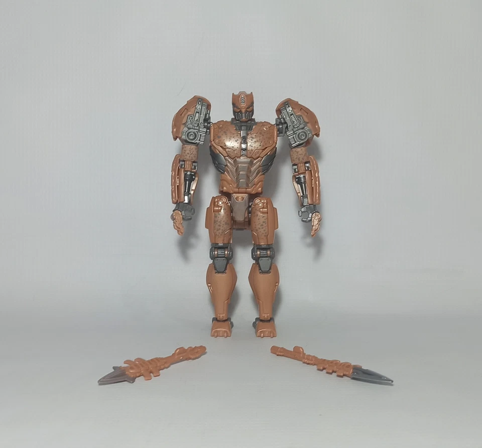 HASBRO 2023 TRANSFORMERS ROTB STUDIO SERIES 98 VOYAGER CHEETOR 100% COMPLETE - Image 4 of 4