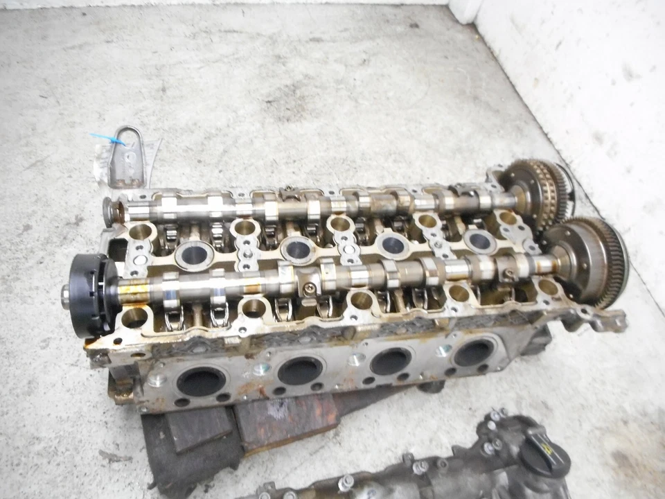 Оригинальная крышка клапана головки правого цилиндра двигателя 07 08 09 10 11 Mercedes-Benz E550 - Изображение 4 из 4