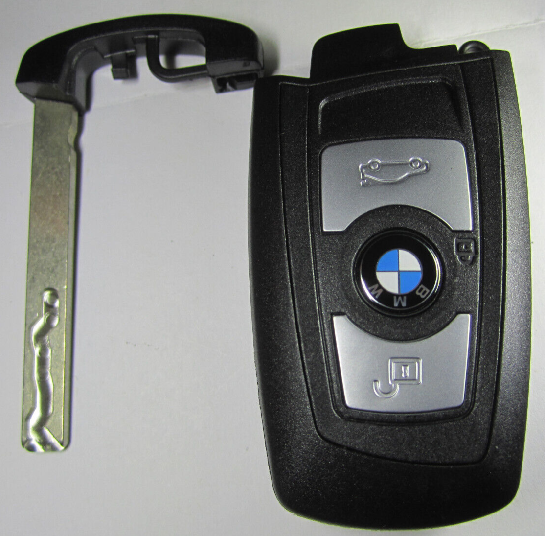 OEM BMW Smart Key Fob YG0HUF5662 8053869-03 3 Button | eBay
