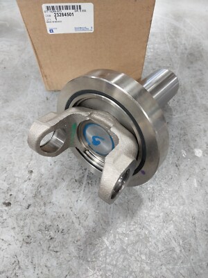 NEW 23284501 GENERAL MOTORS DRIVE SHAFT SLIP YOKE WITH BALANCER  AAM  40044786