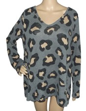 Bibi Top Womens Sz Large gray soft fuzzy Oversized Leopard animal print sweater