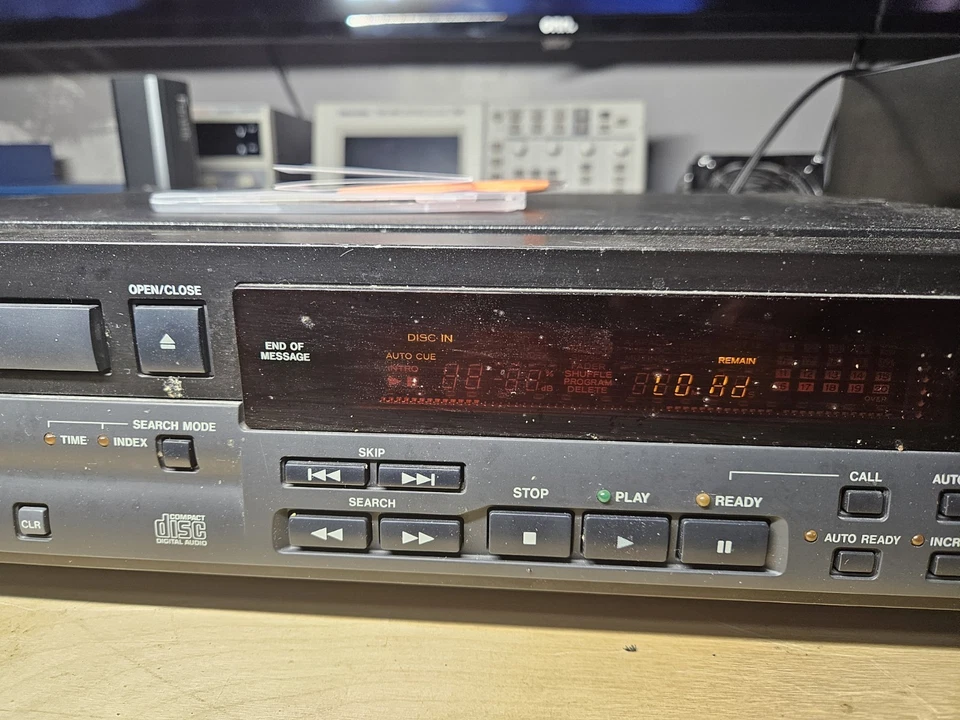 TASCAM CD-450 Professional Studio CD Player (as is)(S18) - Image 4 of 4