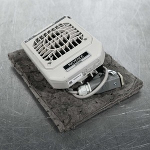 Keyence SJ-F036 Compact Fan Static Eliminator - High Speed Ionizer 24VDC