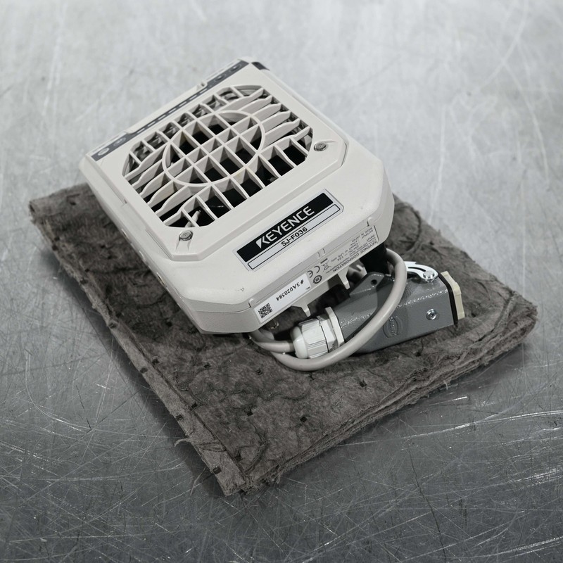 Keyence SJ-F036 Compact Fan Static Eliminator - High Speed Ionizer 24VDC