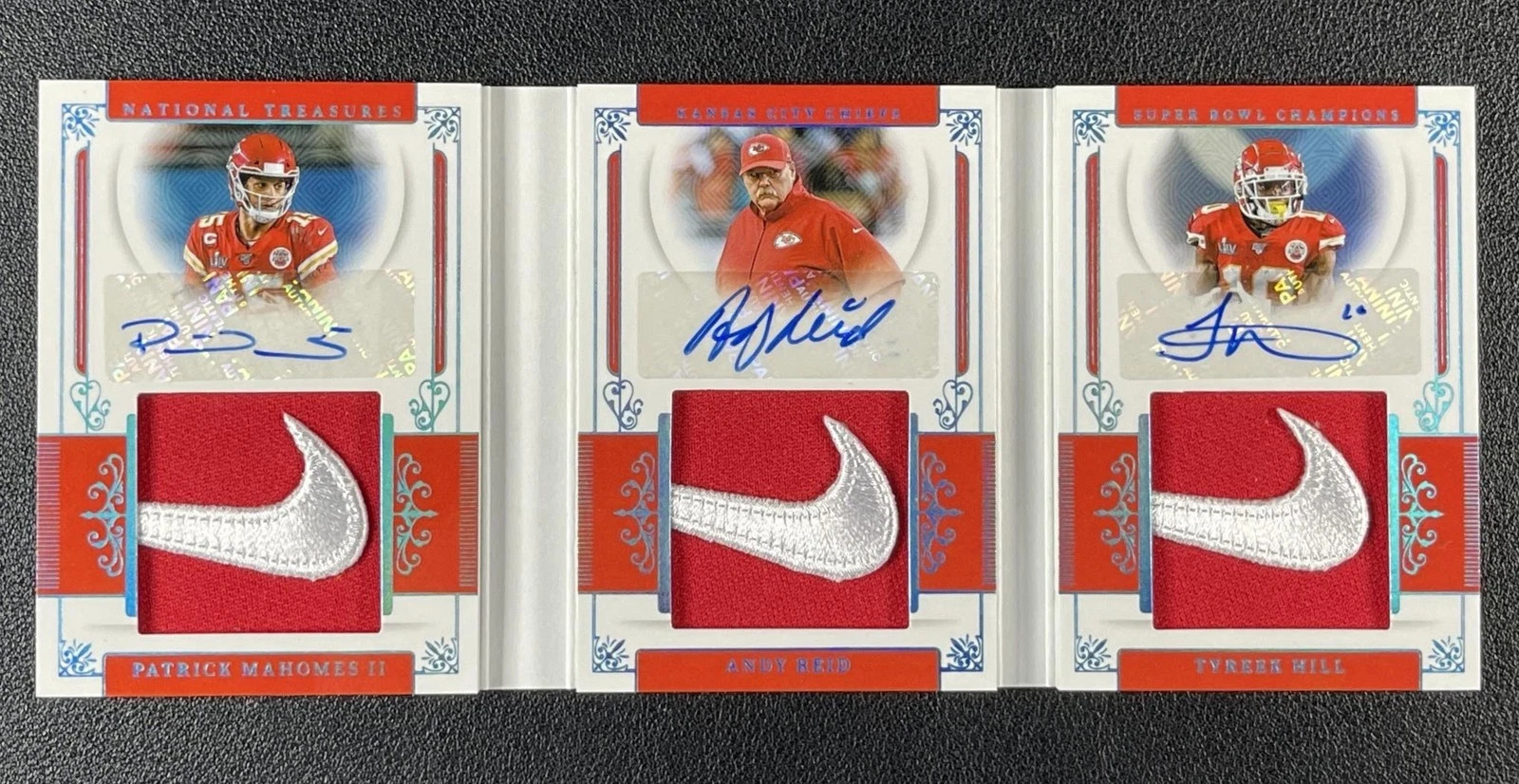 PATRICK MAHOMES REID HILL 2025 NATIONAL TREASURES SUPER BOWL LOGO PATCH AUTO 2/2 view 3