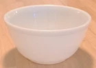 Vintage PYREX #402 White Milk Glass 1- 1/2 QT Nesting Mixing Bowl Ovenware