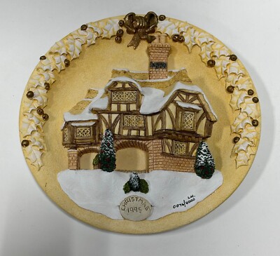 David Winter Cottages 1995 MISS BELLE'S CHRISTMAS Plaque Wall Hanging #0076