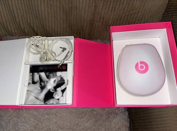 Beats by Dr. Dre MIXR Over the Head DJ Headphones - Pink for Beats by Dr. Dre MIXR Over the Head DJ Headphones - Pink for