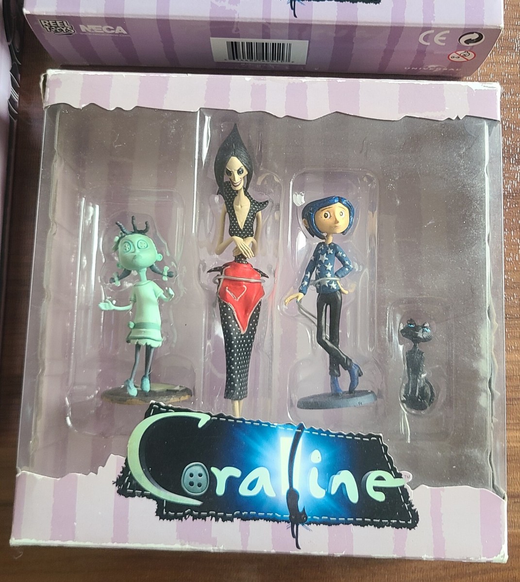 NECA Coraline The Button Witch Figure set unopend Ghost NECA Coraline The Button Witch Figure set unopend Ghost