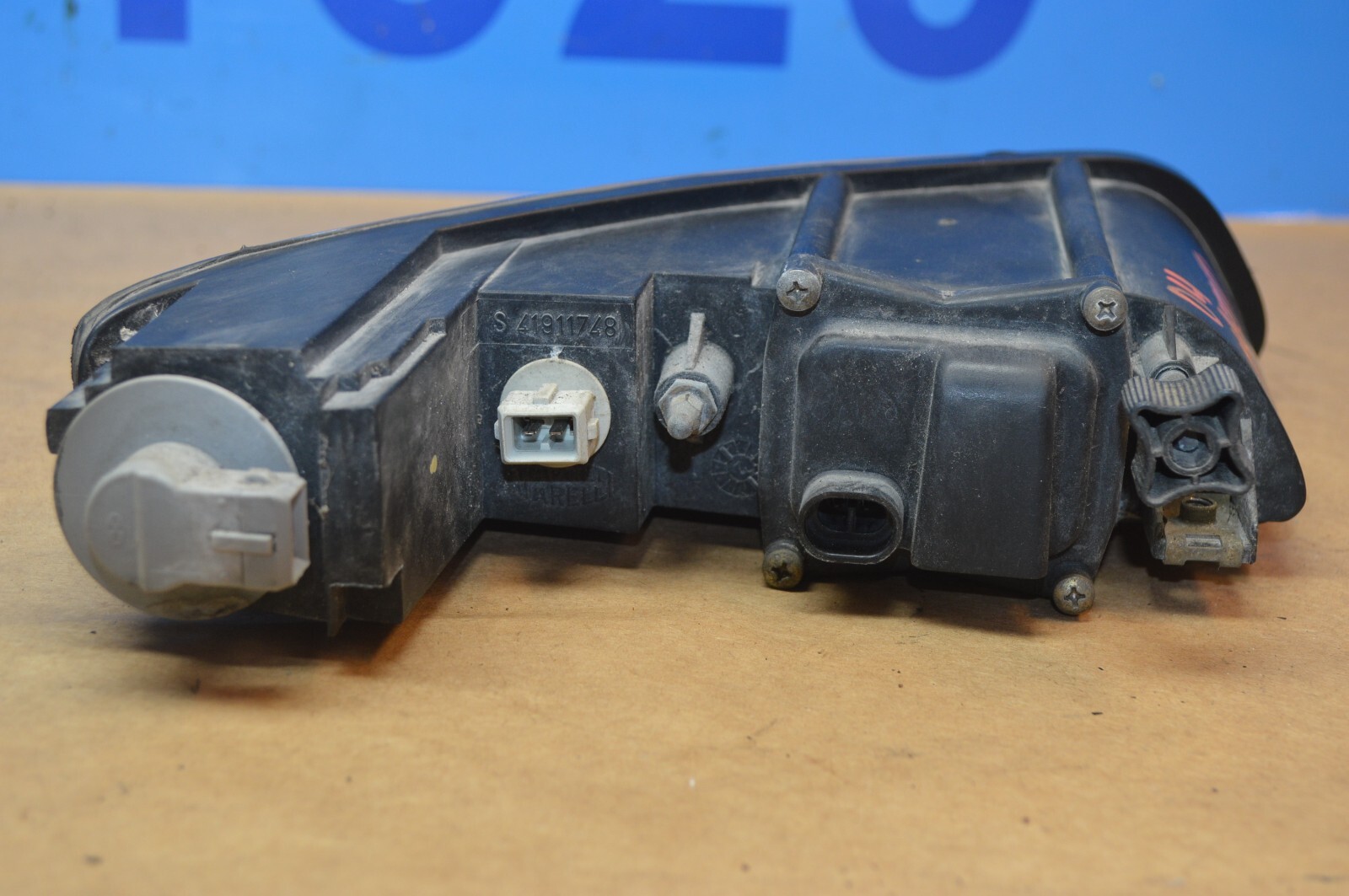 2004 M138 MASERATI M128 GT COUPE  DRIVER SIDE FOG LIGHT LAMP ASSEMBLY 41911748