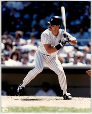 DON MATTINGLY NY YANKEES 8 x 10 COLOR PHOTO BATTING CROUCH STANCE YANKEE CAP!