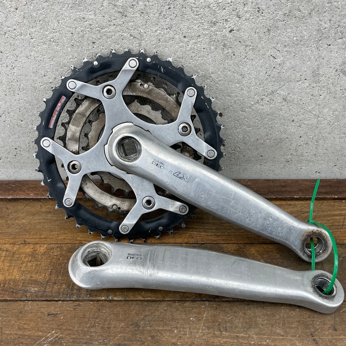 Vintage Shimano Deore LX Crank Set FC-M569 175 mm Silver
