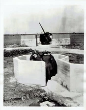 1939 Vintage Photo British Army uses Predictor radar machine anti-aircraft gun