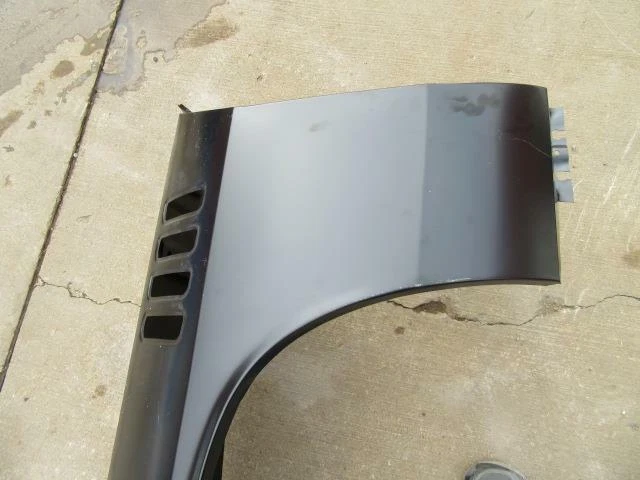 Plymouth Barracuda Gilled Driver's Cuda Repro Fender Mopar 1971 carrocería eléctrica Foto 2 de 4