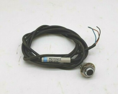 Keyence EM-010 Proximity Switch