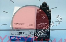1PC New In Box Omron Limit Switch D4N-2132 ~