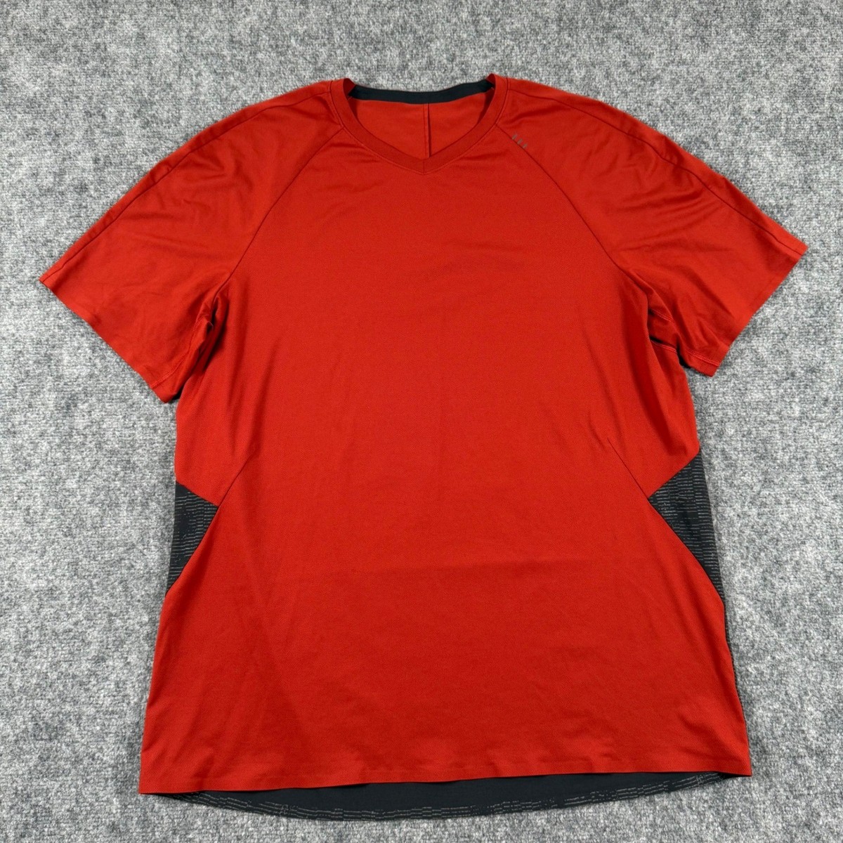 Lululemon Shirt Large Red Precise Tee Short Sleeve V Neck Athletic Training Mens View 2