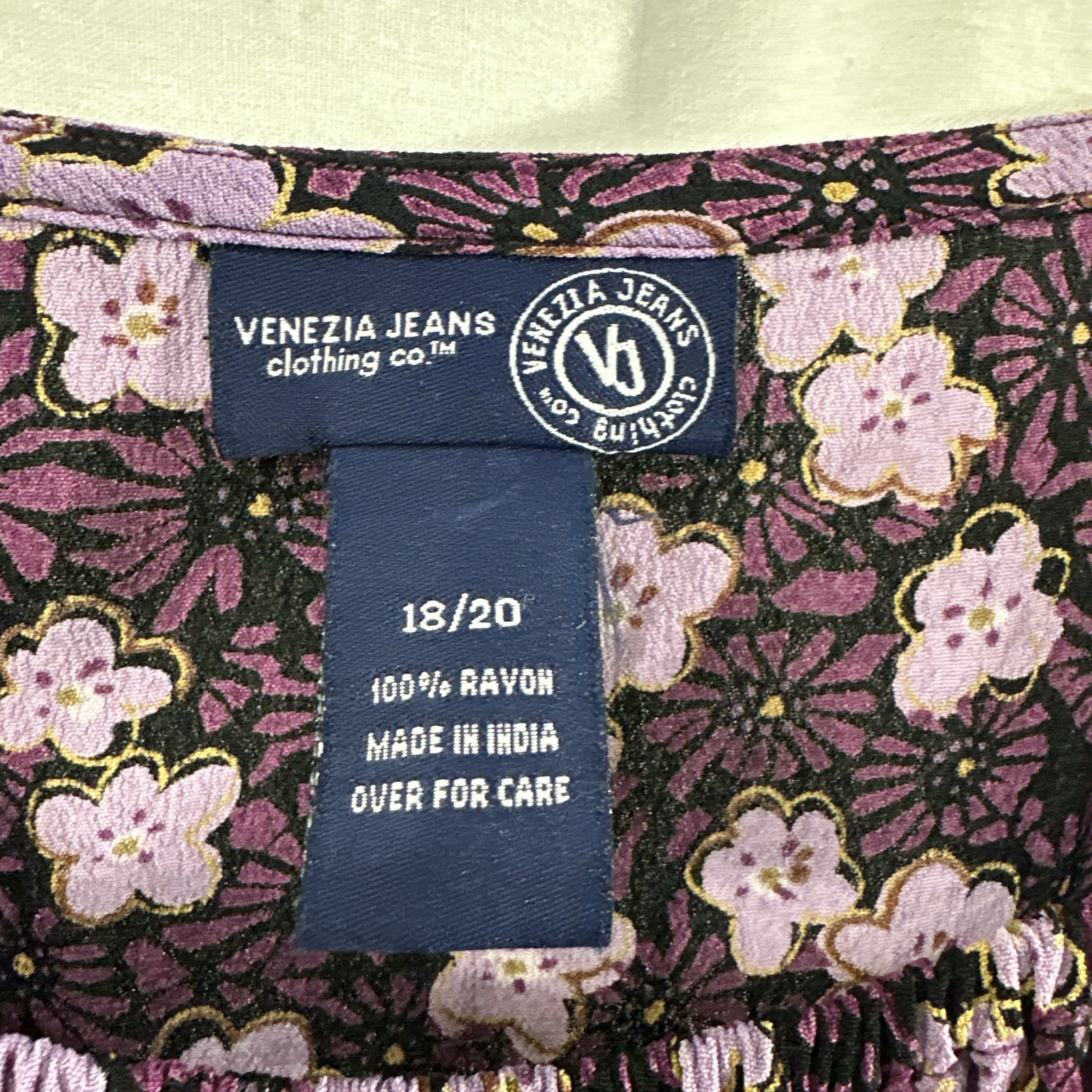 Venezia Jeans Purple Floral Flare Babydoll Top Womens Size 18/20 Whimsy Romantic