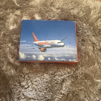 EASY JET Spielkarten 2 neue Packungen sealed 