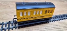 Hornby R296 Track Cleaning Coach Yellow Boxed OO (**See Notes**)