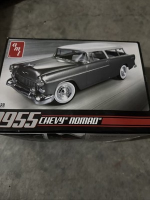 Round 2 AMT 1955 Chevy Nomad 1/25 Model Kit AMT-637 Open Box