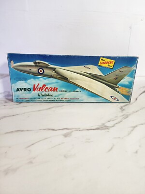 Avro Vulcan British Jet Bomber Lindberg 1959  escala 1:96 ref 537-149. Completo