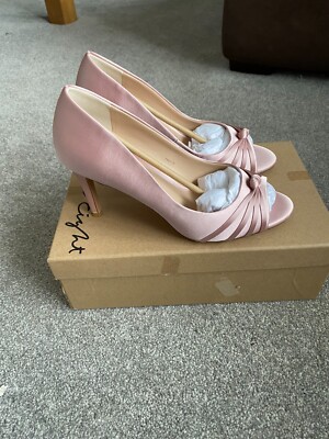 Phase Eight Knot Front Peep Toe in Antique Rose Size UK With Matching  Clutch UK
