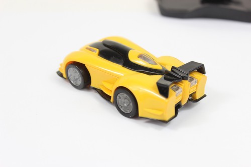 Gioco di corse AI - Anki Drive Car Kourai - Auto da corsa AI robotica gialla - Foto 8 di 9