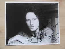 Gilbert O'Sullivan autograph signed 17x22 cm picture B/W