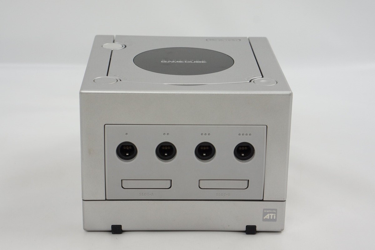 GameCube Silver Console System Boxed DNH10226390 DOL-001 JP