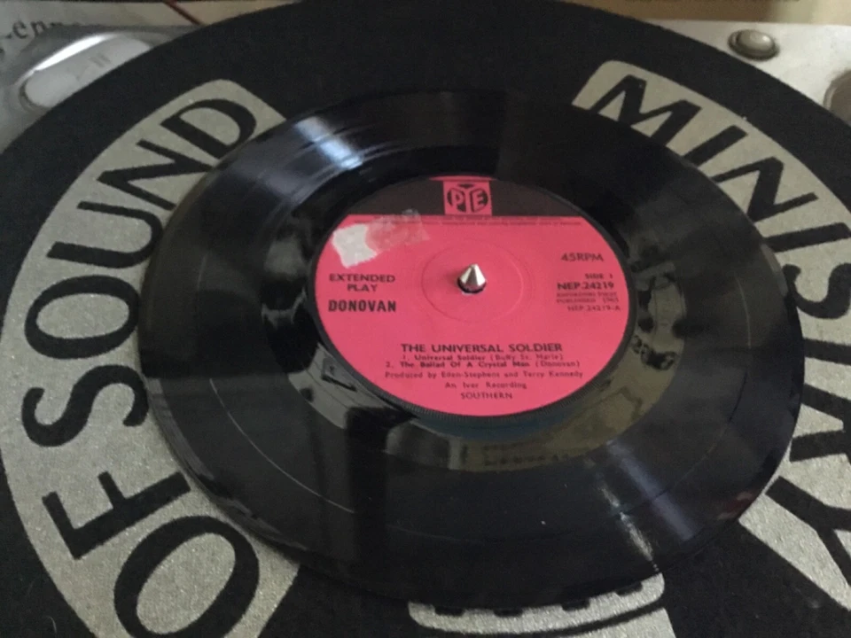 Donovan The Universal Solder Original UK Vinyl 7’inch 4 Track EP NEP.24219 Mono  Foto 4 de 4