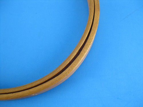 DAMAGED Vintage Duchess Felt Cushion Wood Embroidery Hoop Felt Lined 5" Round - Picture 12 of 24