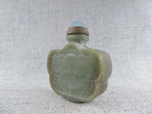 Old Chinese Hetian Jade Hand-carved Lion Face Snuff Bottle - Picture 8 of 8