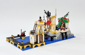 Vintage LEGO Pirates Imperial Trading Post (6277) 100% Complete w/Instructions