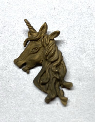 8 pezzi Timbro in ottone grezzo ritrovamento-forma di ciondolo testa di unicorno - Foto 1 di 5