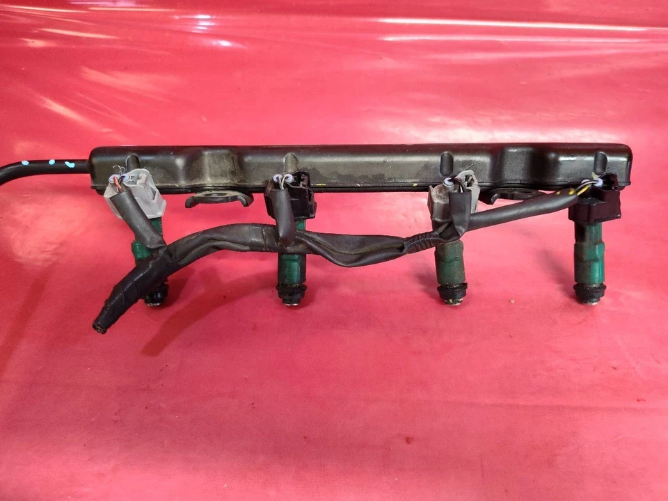 Rampa de riel inyector de combustible Toyota Prius 2001-2003 con inyectores 23814-21040 Foto 4 de 4