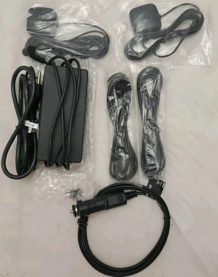 Garmin GPS MAP 696 for Aviation XM Radio, Weather W/ Lots Of Extras  - Image 4 of 4