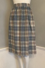 Vintage Plaid Wool Blend Skirt Womens Size 11 Mid Length Classic 70s/80s Preppy