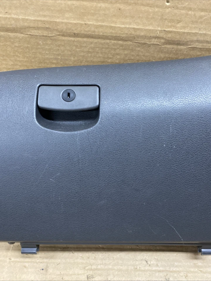 2008 2009 2010 2011 Subaru Impreza WRX STI guantera compartimento montaje de bolsillo Foto 3 de 4