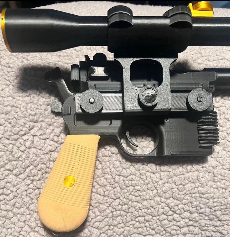 Réplica bláster Han Solo DL-44 (cosplay/pantalla) Foto 2 de 4