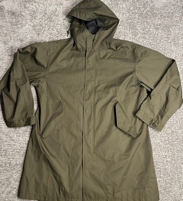 Uniqlo Jacket Men Large Green Rain Coat Blocktech Fishtail Parka Waterproof