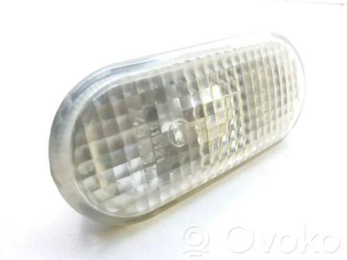 VW BORA 1J2 Kotflügelblinker vorne rechts 1J5949117 1.90 Diesel 81kw 28087790