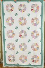 BEAUTIFULLY QUILTED Vintage 30's Dresden Plate Antique Quilt Nice Green Accents