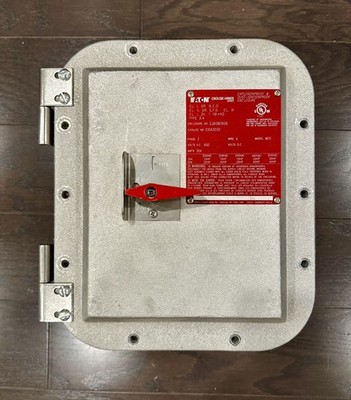 CROUSE HINDS EIDA3030-S784 3 POLE 30A EXPLOSION PROOF NON-FUSED DISCONNECT 600V