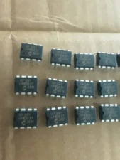 300PCS LOTS OF PIC12F1501-I/P MICROCHIP 8-bit Microcontrollers  MCU IC BRAND NEW