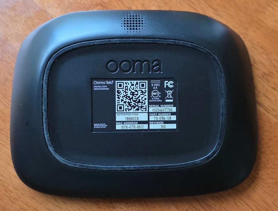 Ooma Telo VoIP Heimtelefonanlage mit 3 Mobilteilen - Bild 3 von 4