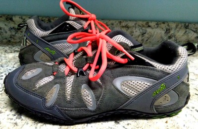 avia trail running shoes
