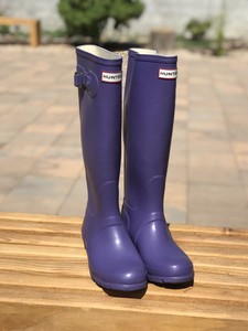 lavender hunter boots