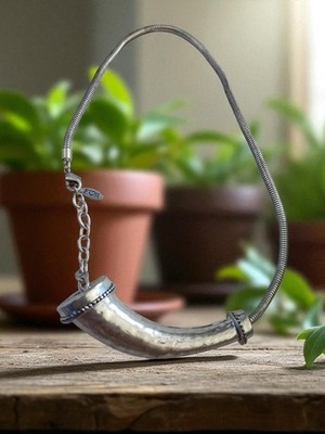 Vintage Halskette aus Metall signiert - Unikat für Sammler